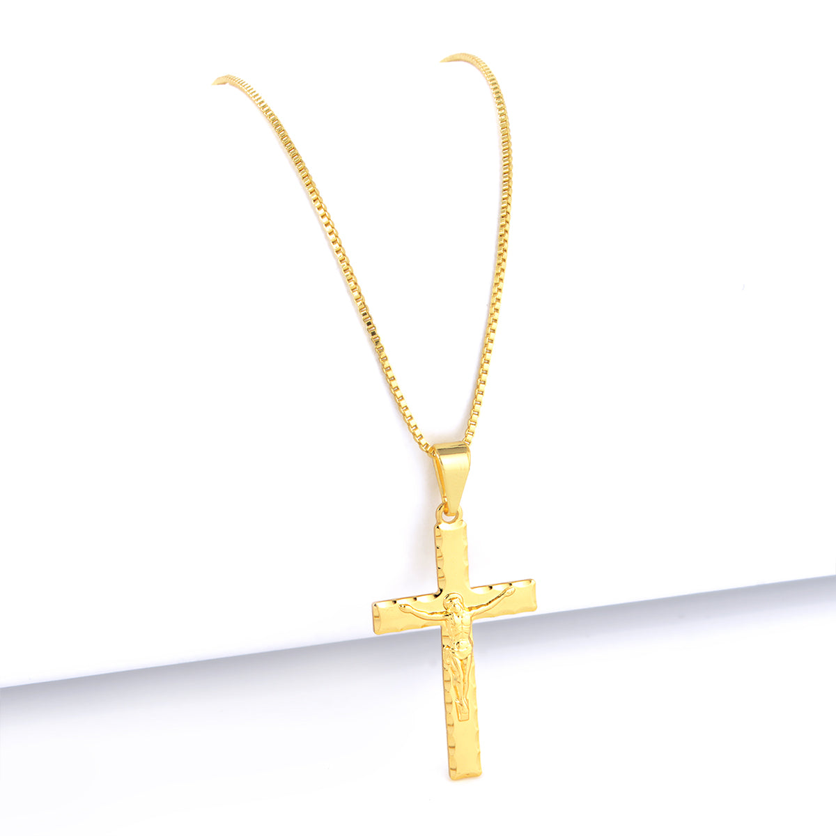 Pingente Crucifixo Jesus Na Cruz 3D 2,5x1,5cm Banhado A Ouro 18k