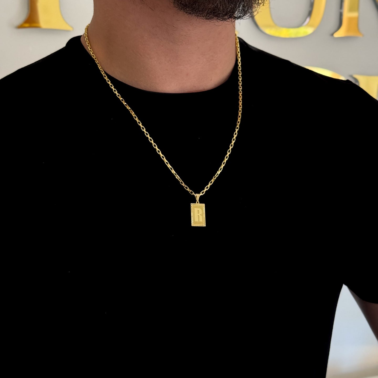 Colar Plaquinha De Letra - Corrente Veneziana Banhado A Ouro 18k