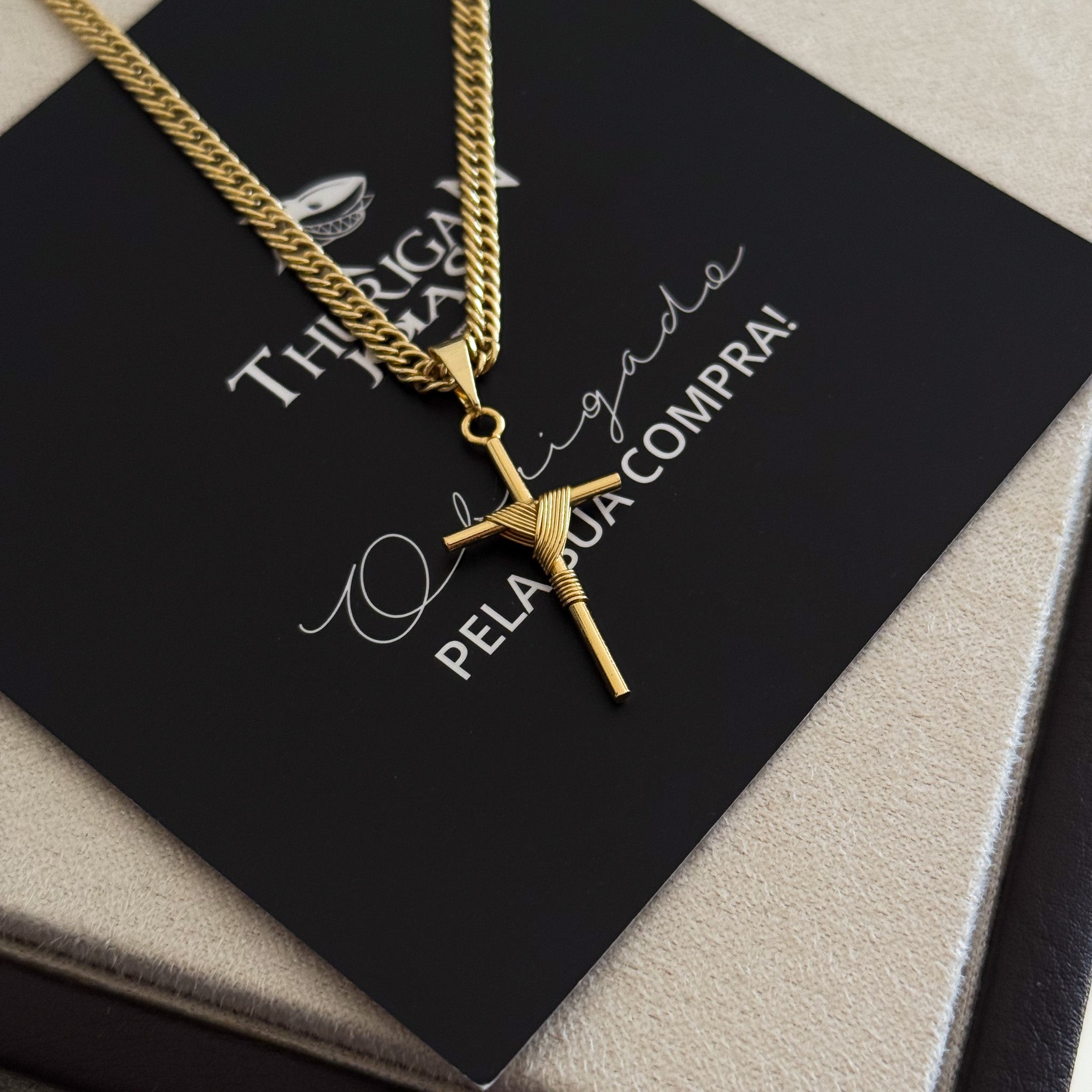 Colar Crucifixo Palito P - Corrente Lacraia Banhado A Ouro 18k