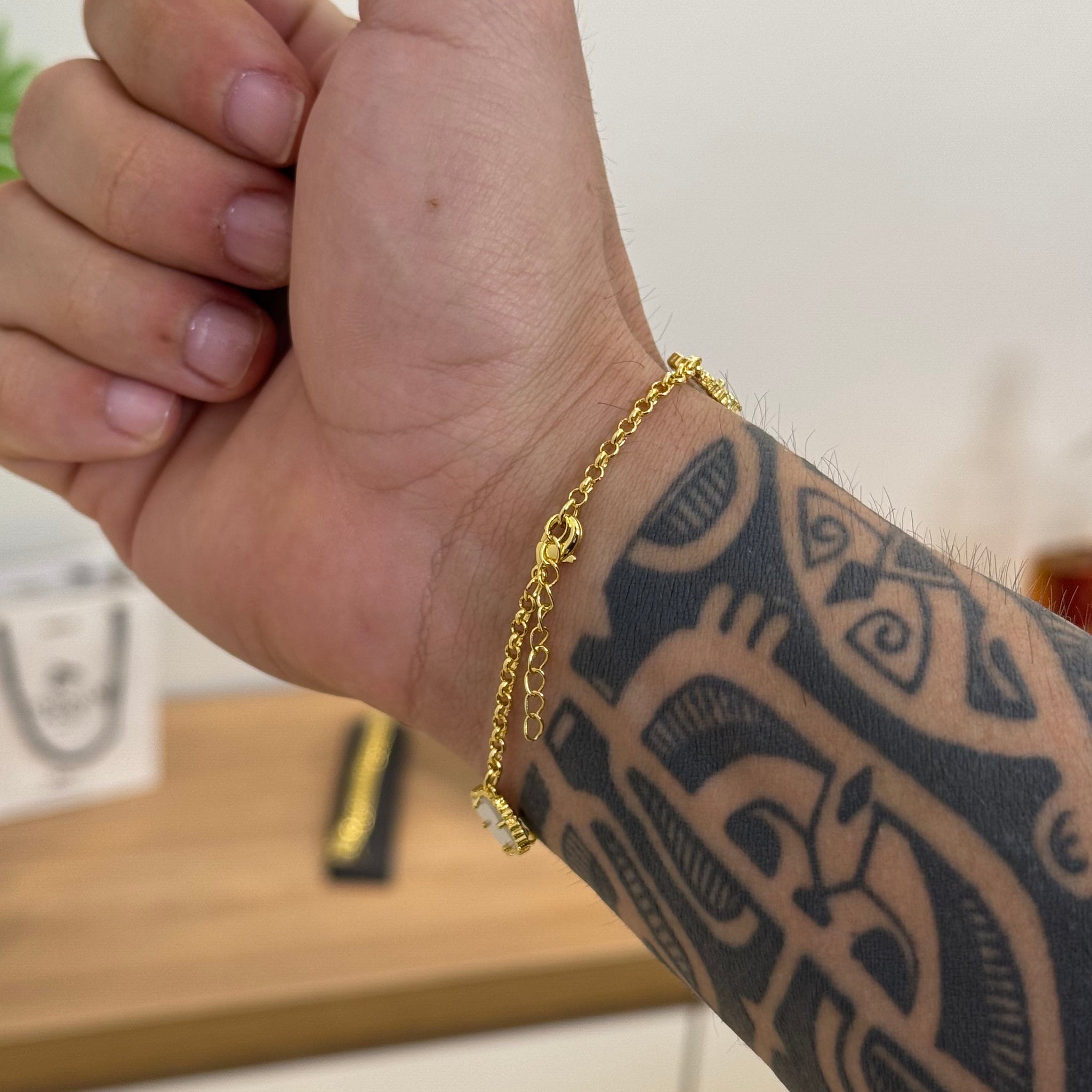 Pulseira Elo Português 2mm Trevo Safira Banhado A Ouro 18k