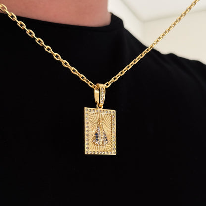 Colar Plaquinha N. Sra. Aparecida Detalhado Cravejado P - Corrente e Pulseira Cadeado 2mm Banhado A Ouro 18k