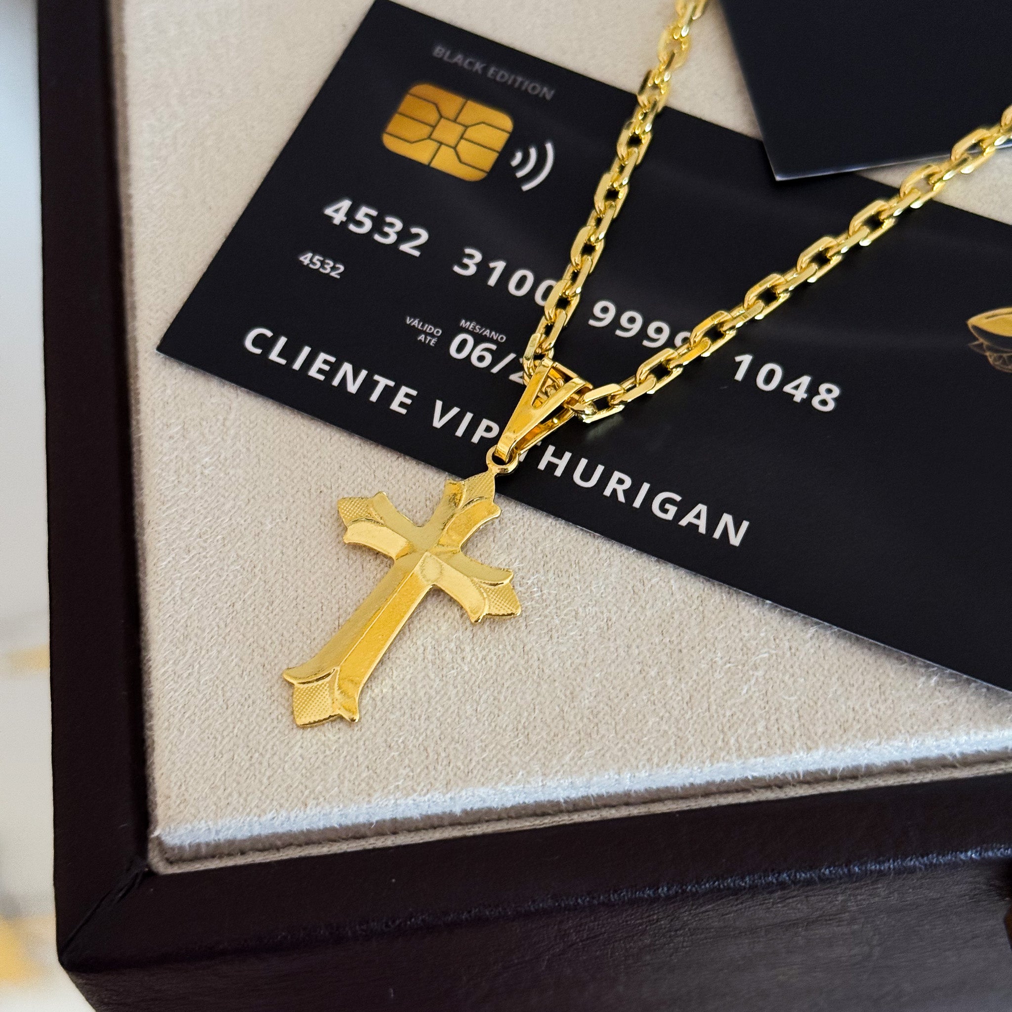 Colar Crucifixo Português - Corrente Cadeado Banhado A Ouro 18k