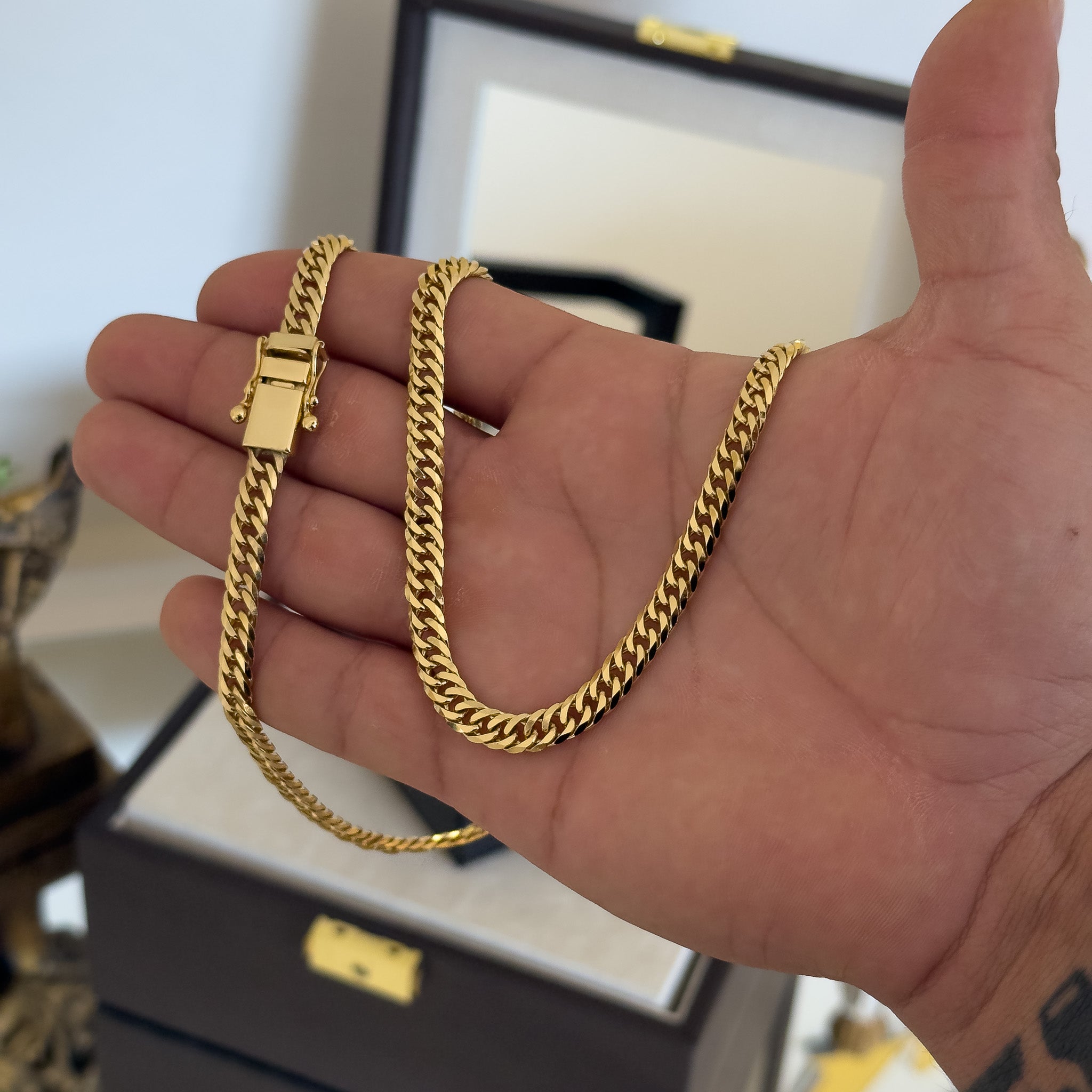Corrente Lacraia 6mm 46gr Fecho Duplo Banhado A Ouro 18k
