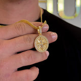 Colar Medalha Rosa Dos Ventos Cravejado P - Corrente Grumet Dupla Banhado A Ouro 18k