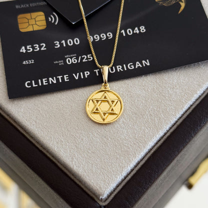 Pingente Medalha Estrela De Davi 1,5X1,5cm Banhado A Ouro 18k