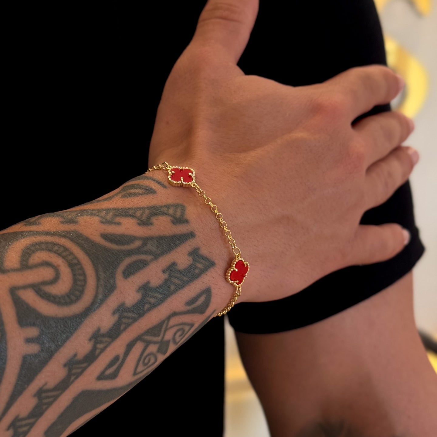 Pulseira Elo Português 2mm Trevo Rubi  Banhado A Ouro 18k