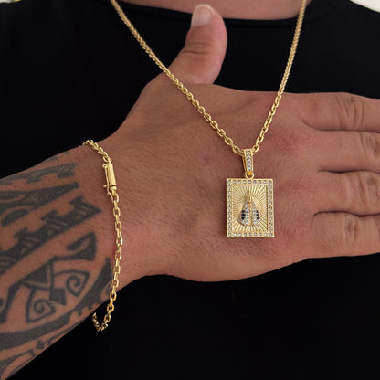 Colar Plaquinha N. Sra. Aparecida Detalhado Cravejado P - Corrente e Pulseira Cadeado 2mm Banhado A Ouro 18k
