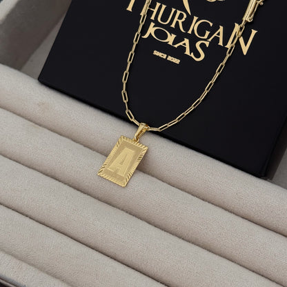 Colar Plaquinha De Letra - Corrente Cadeado Alongado Banhado A Ouro 18k