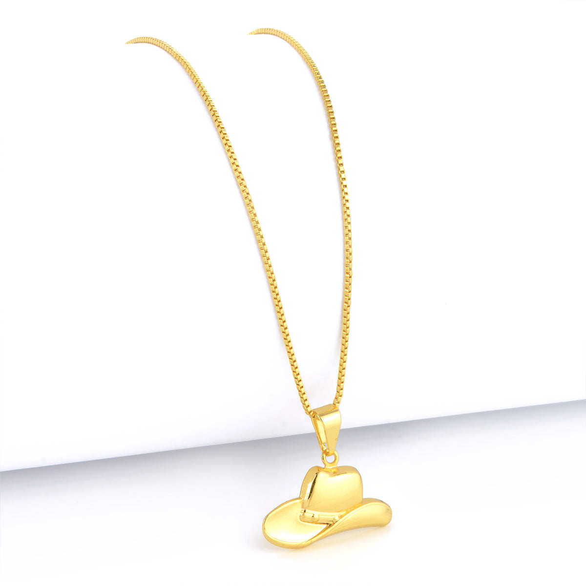 Pingente Chapéu Boiadeiro 1x2cm Banhado A Ouro 18k