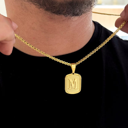 Colar Plaquinha De Letra - Corrente Cadeado Duplo Banhado A Ouro 18k