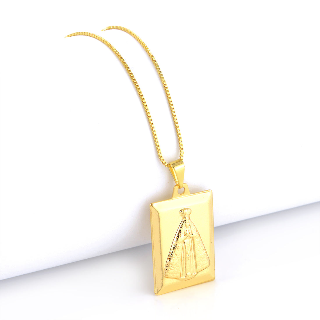 Pingente Plaquinha N. Sra. Aparecida 3x2,5cm Banhado A Ouro 18k