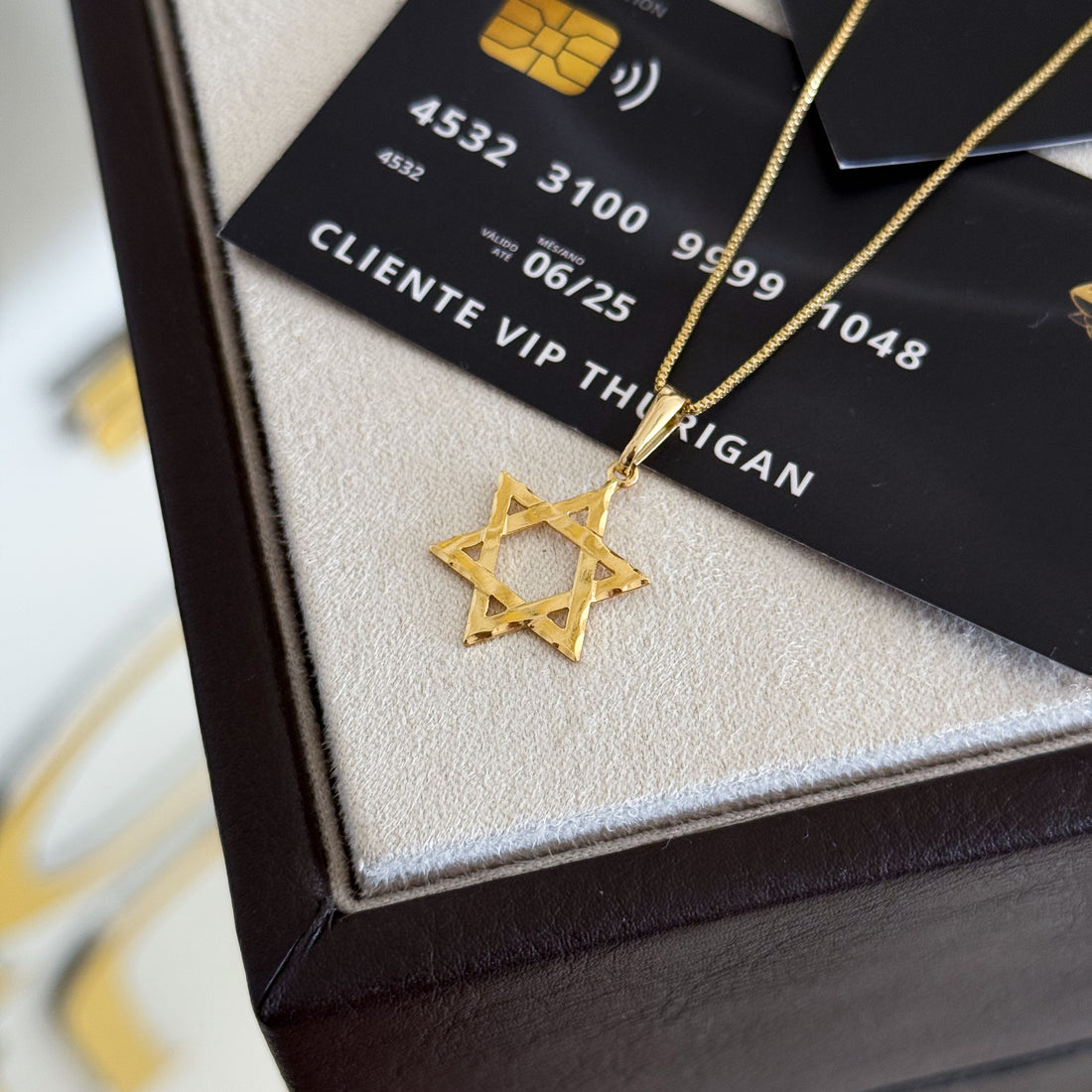 Pingente Estrela De Davi Vazado 1,5x1,5cm Banhado A Ouro 18k