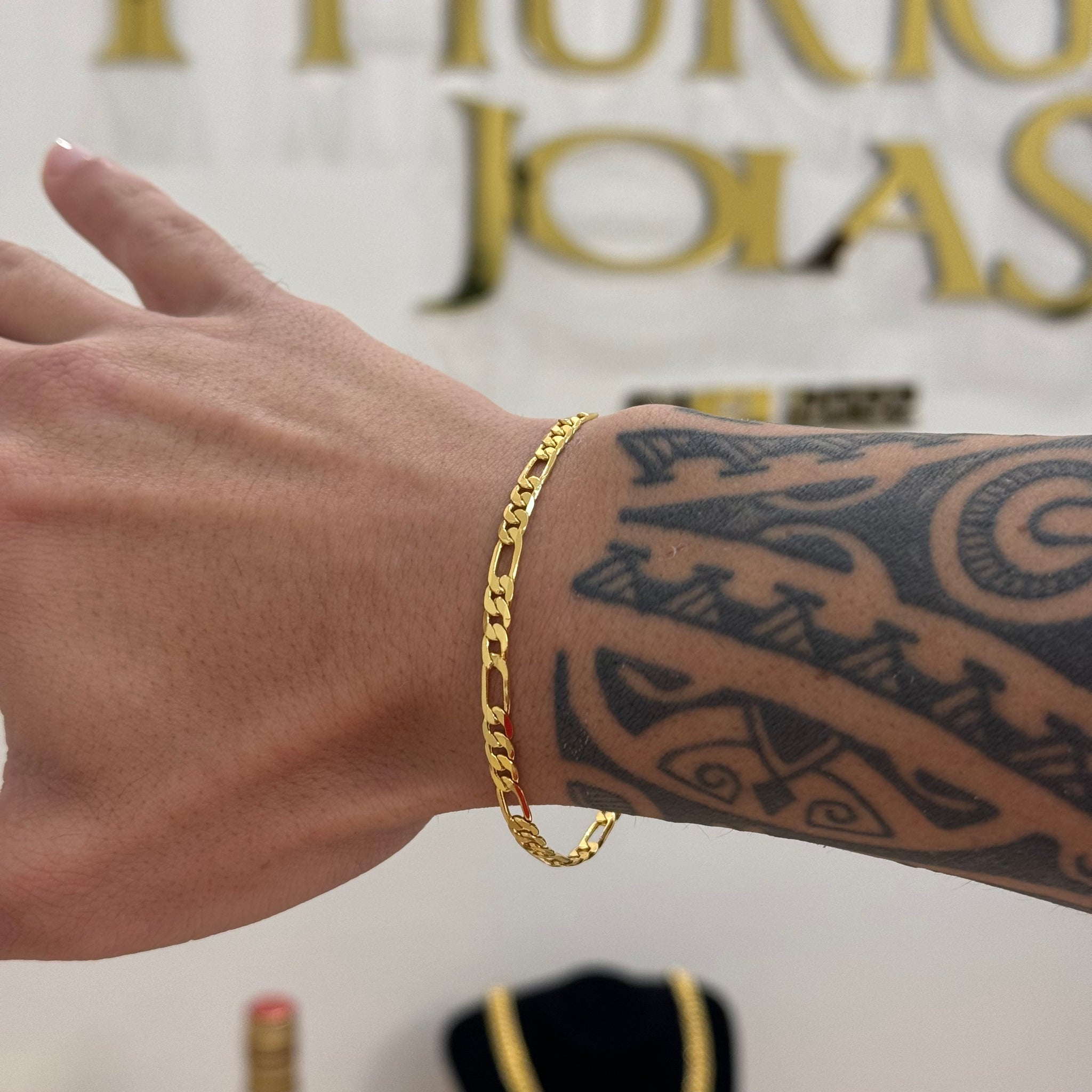 Pulseira 3 Por 1 Fígaro 4mm 6gr Fecho Duplo Banhado A Ouro 18k