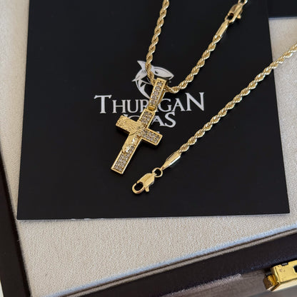 Colar Crucifixo Face De Cristo Cravejado P - Corrente e Pulseira Baiana Banhado A Ouro 18k