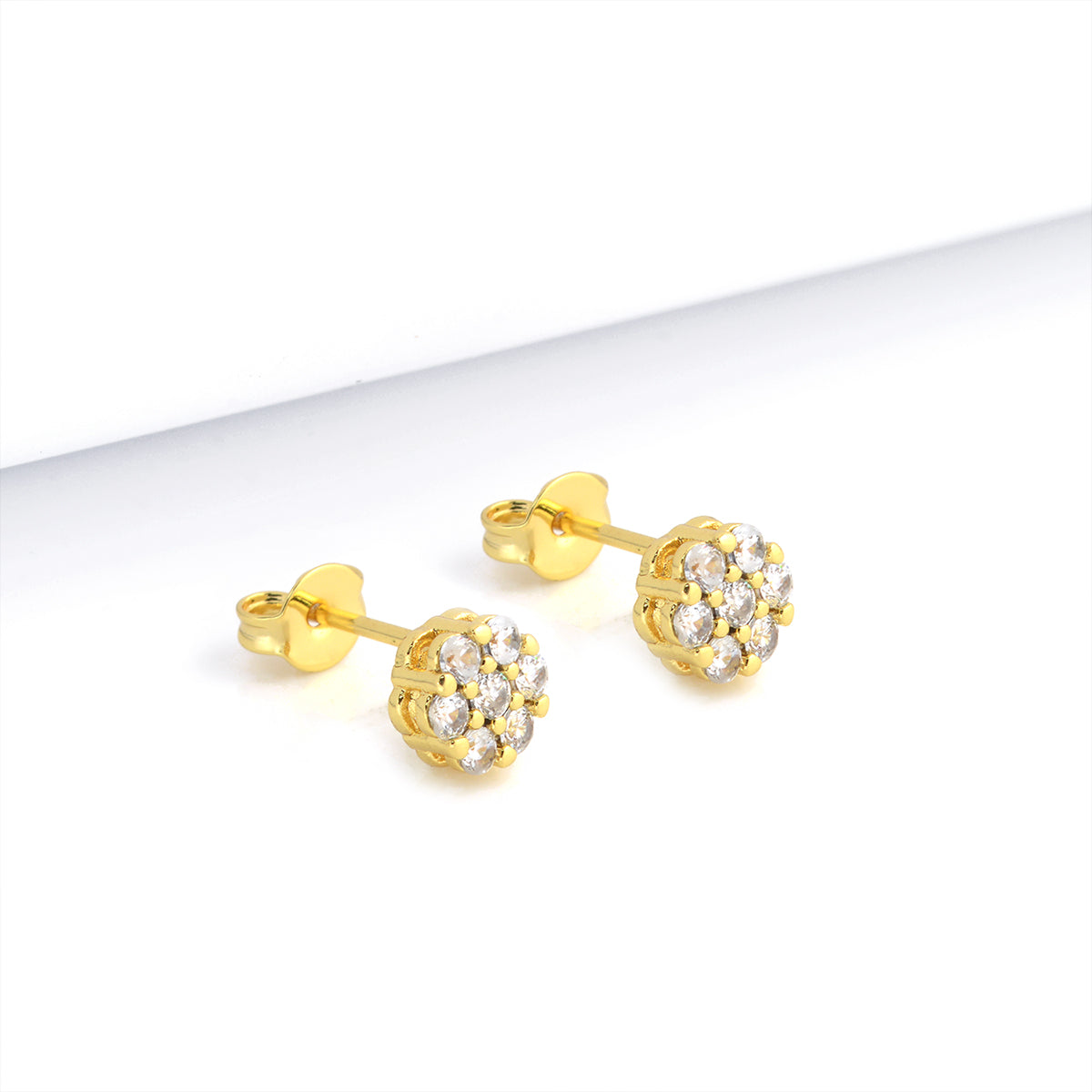 Brinco Ponto de Luz Cravejado Banhado A Ouro 18k