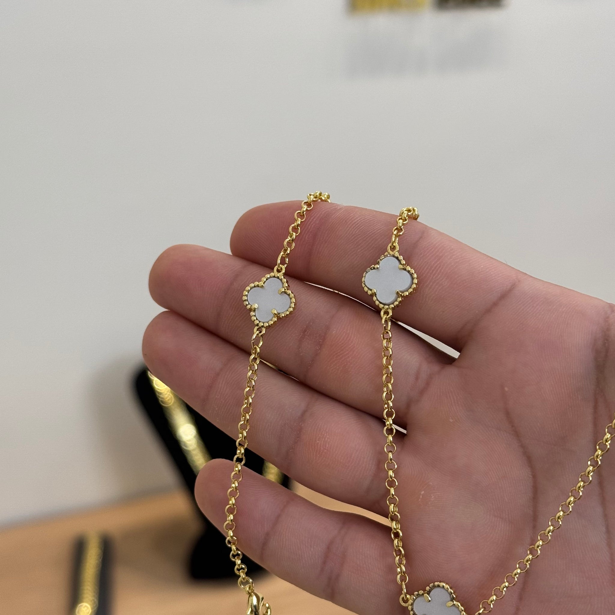 Corrente Elo Português 2mm Trevo Safira Banhado A Ouro 18k