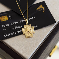 Pingente Crucifixo Leão Judá 3x2cm Banhado A Ouro 18k