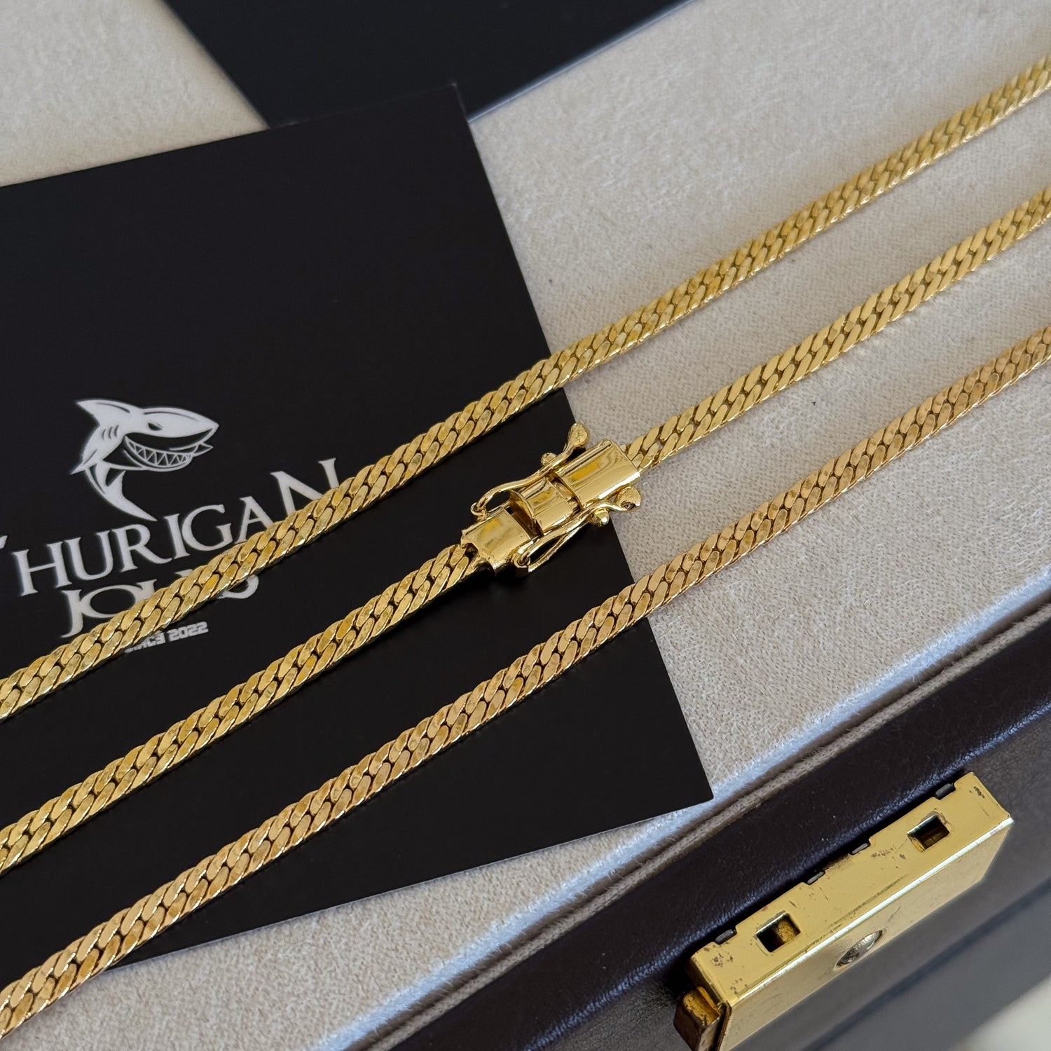 Kit Corrente e Pulseira Grumet Flat 4mm Fecho Duplo Banhado A Ouro 18k