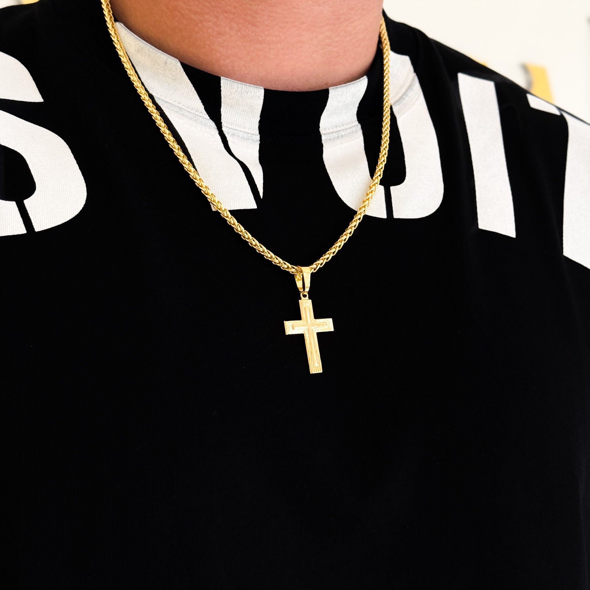 Colar Crucifixo Em Alto Relevo - Corrente e Pulseira Palmeira Banhado A Ouro 18k