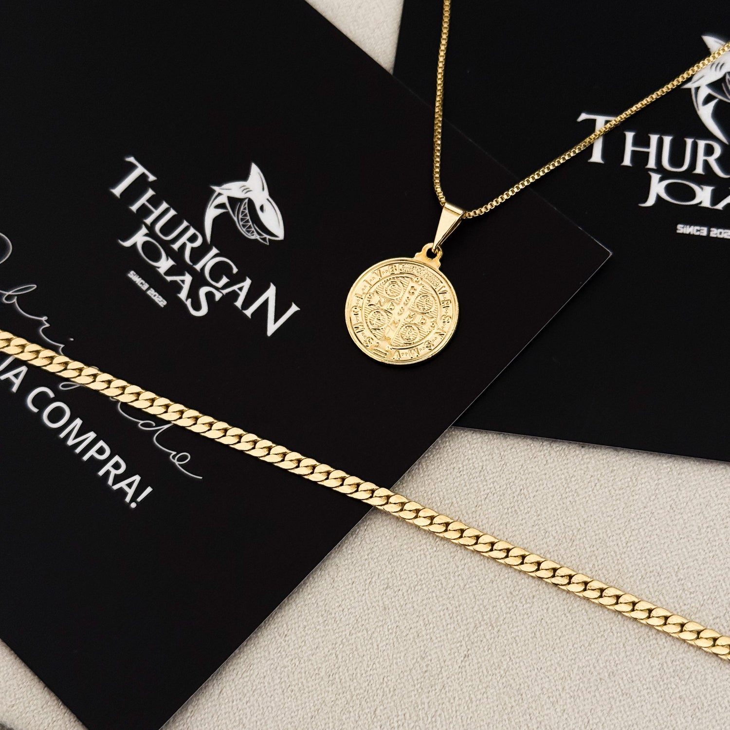 Colar Medalha De São Bento - Corrente Veneziana e Pulseira Grumet Flat Banhado A Ouro 18k